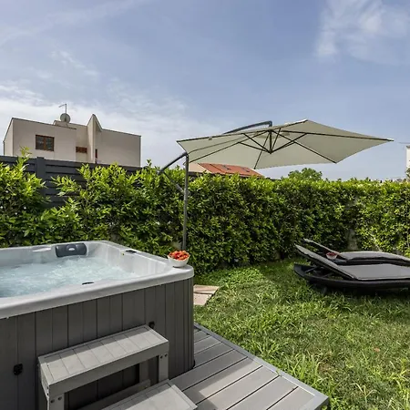 Dolce D Apartamento Kaštela