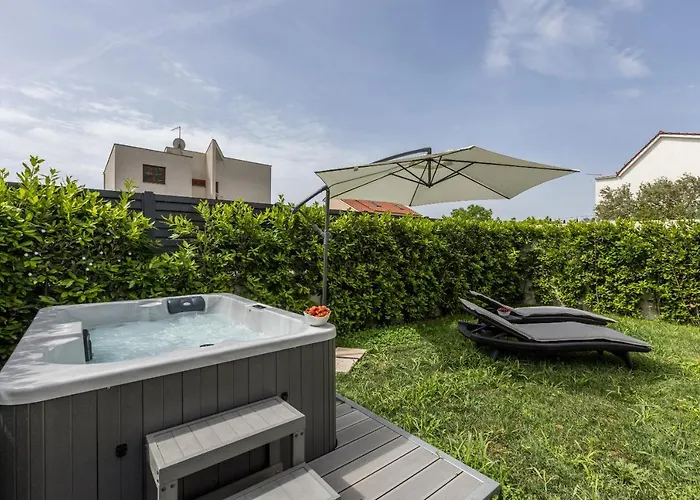 Dolce D Appartamento Kaštela